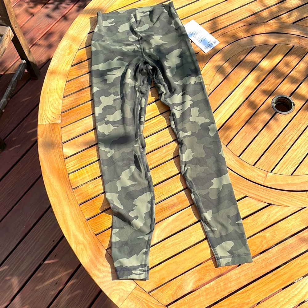 Lululemon New With Tags  Align Leggings